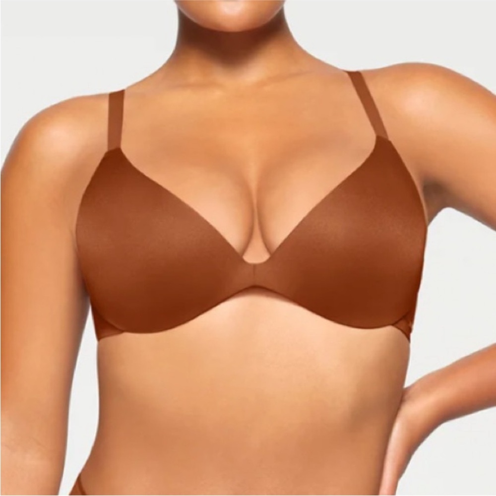 Skims wireless form super push up